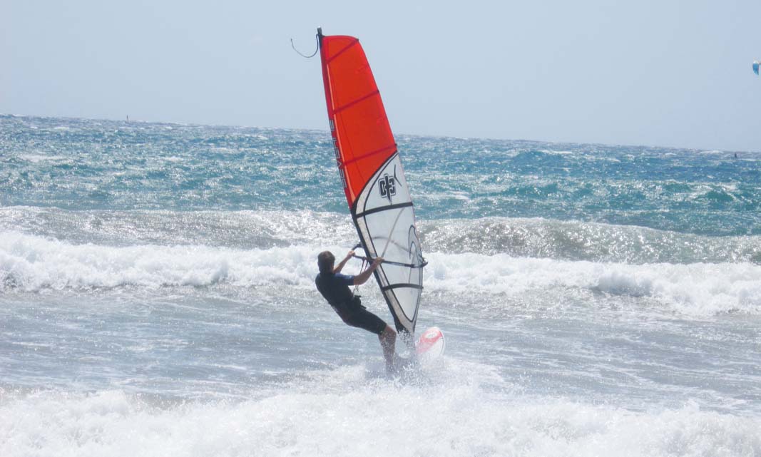 Aprender a hacer el windsurf en Tenerife 1