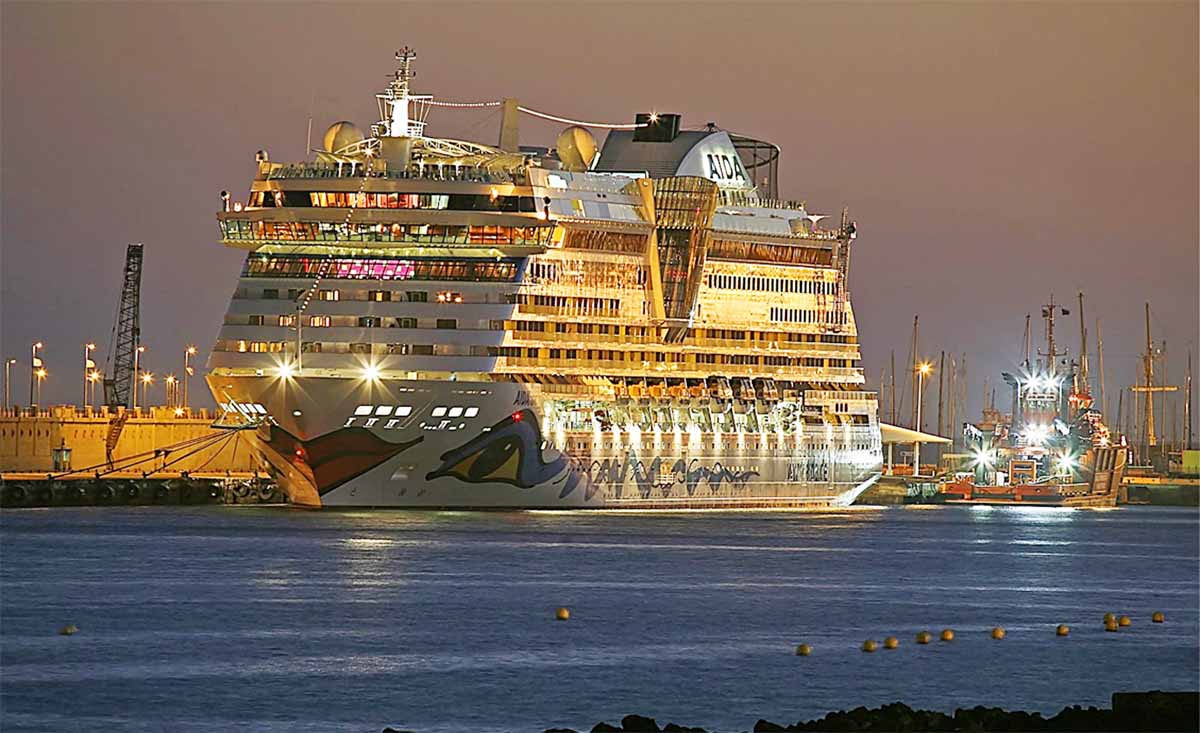 Un crucero en el Puerto de Santa Cruz