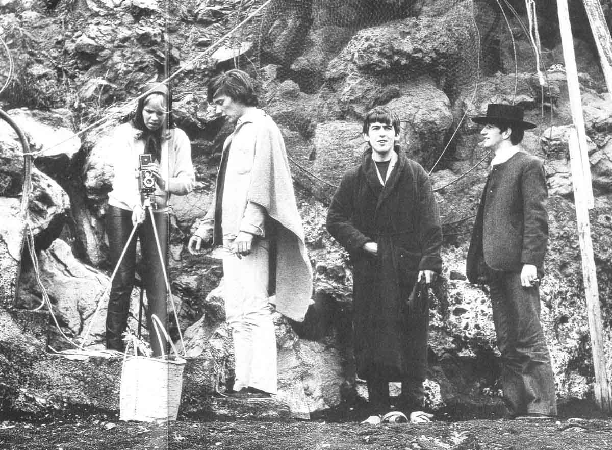 Klaus Voormann, Astrid Kircherr, George Harrison y Ringo Starr en Tenerife