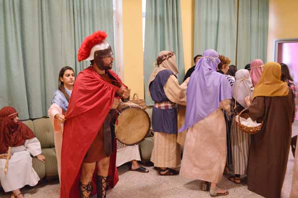 El Belén Viviente de Tigaiga: en el camerino