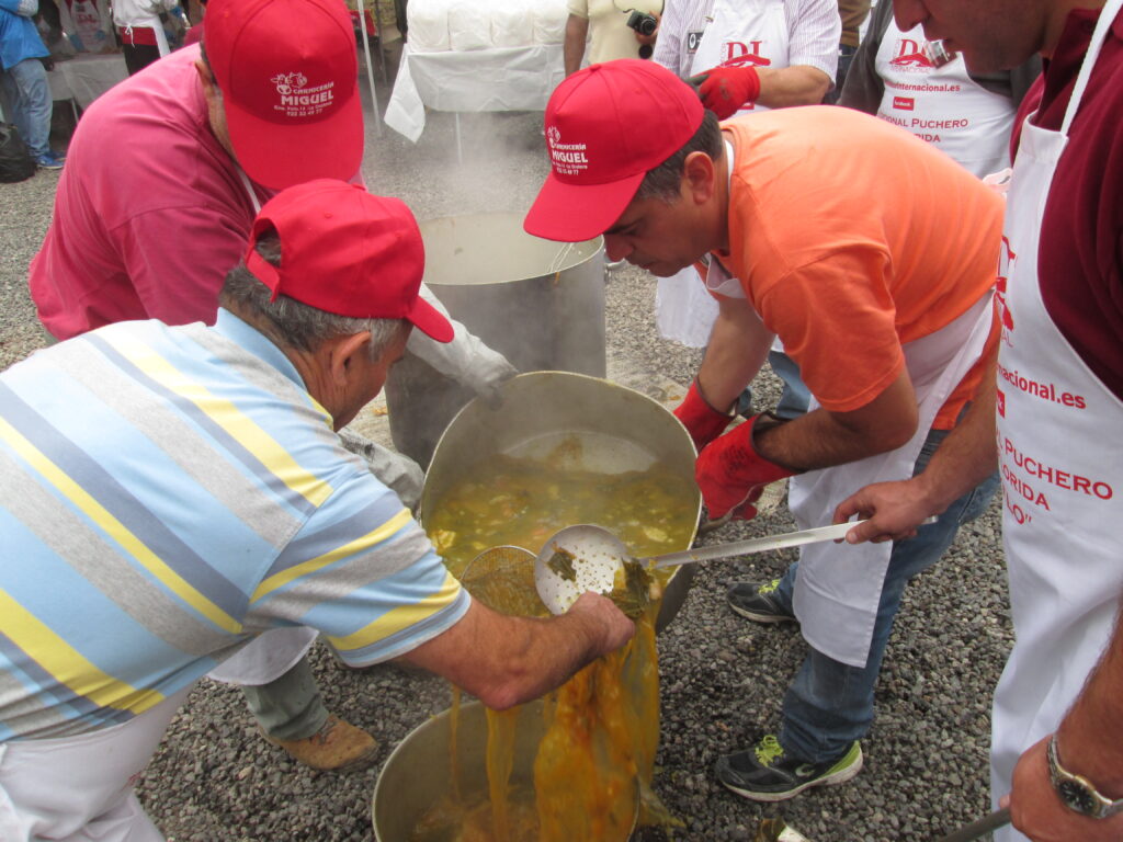 La preparación del Gran Puchero de La Florida 5