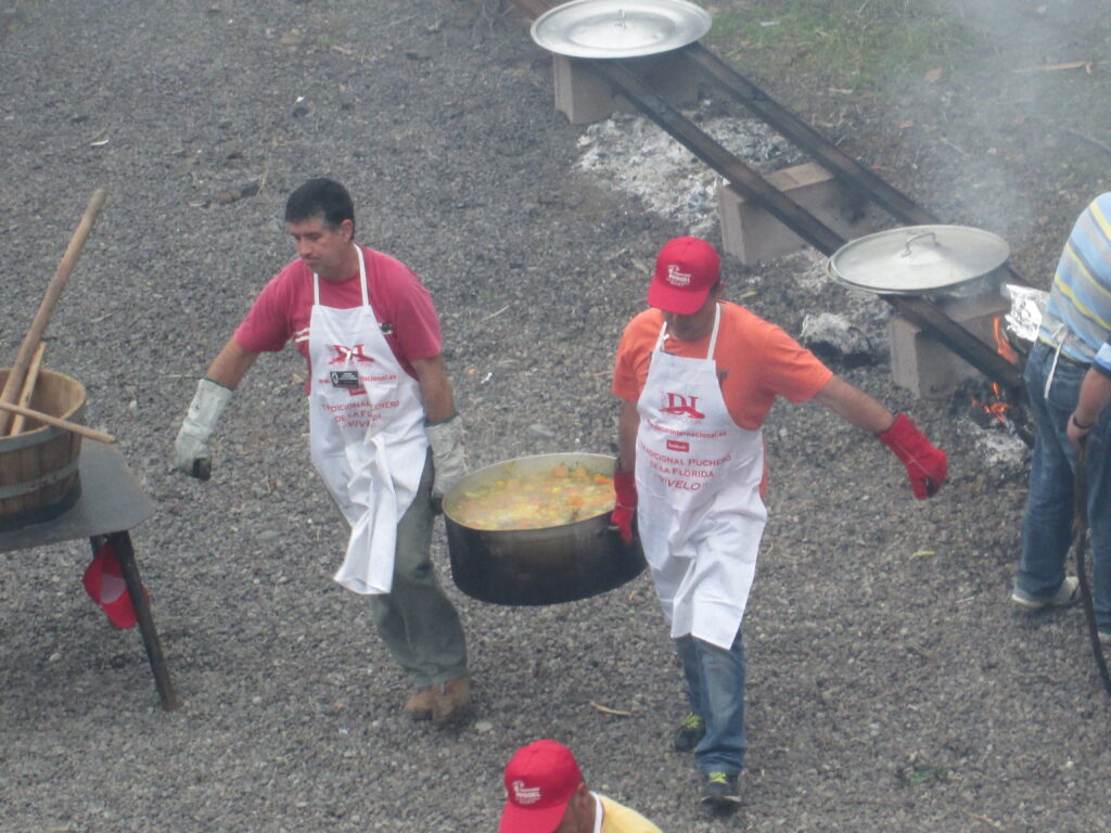 La preparación del Gran Puchero de La Florida 6