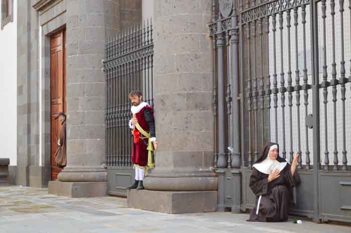 La obra sigue en la plaza de la Catedral