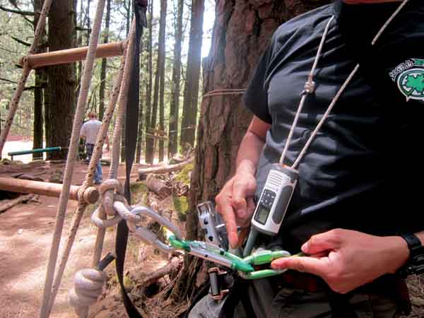 Forestal Park Tenerife: Los mosquetones tienen un papel 