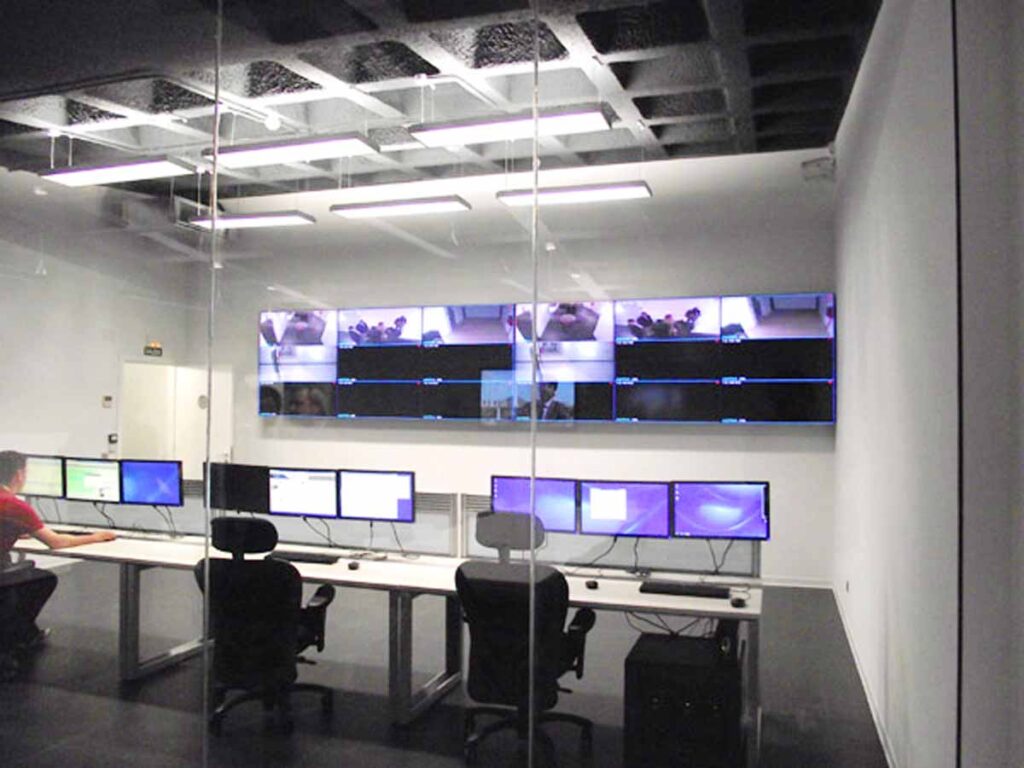 La sala de control en las instalaciones del NAP