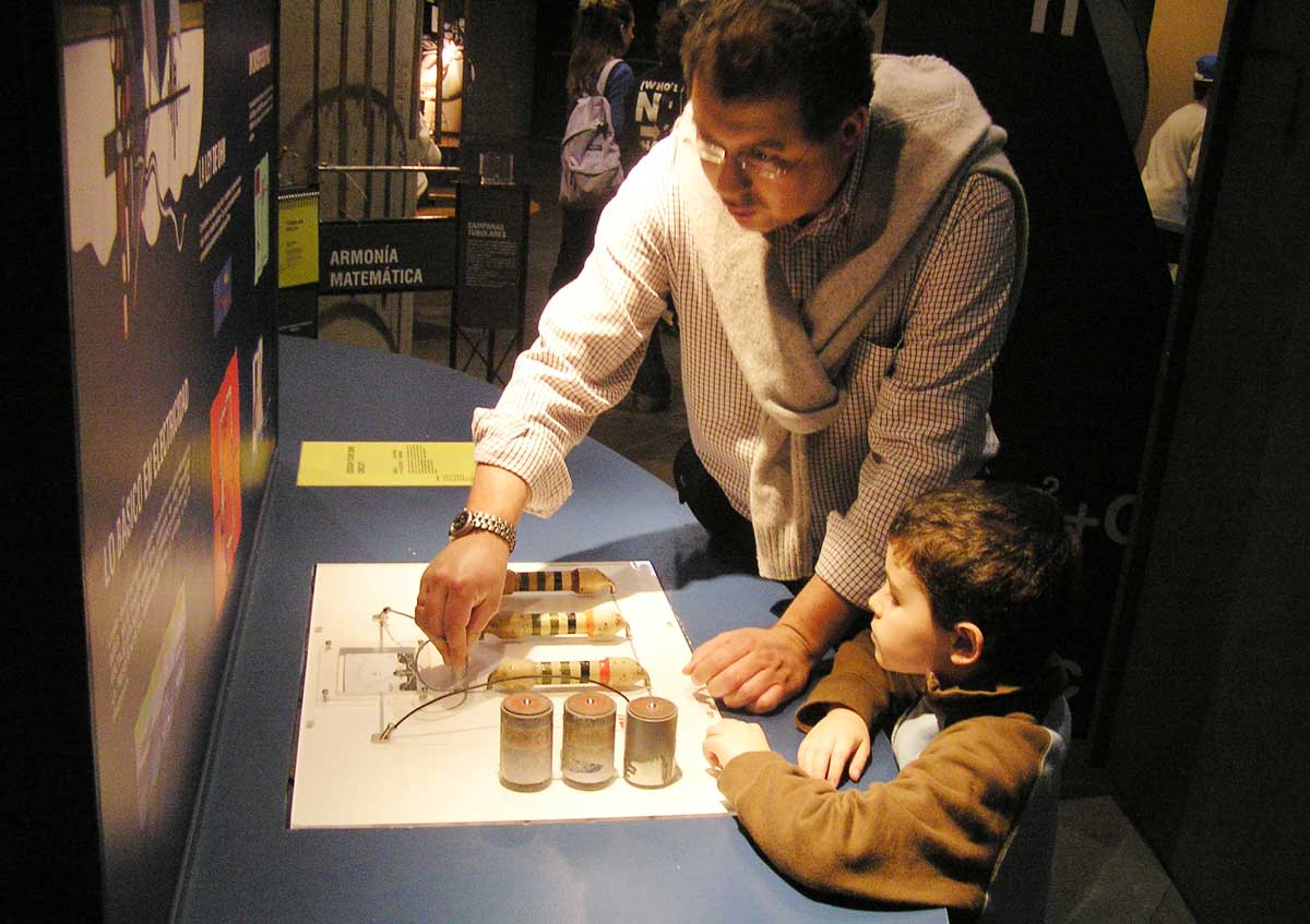 Visitantes del Museo de la Ciencia y el Cosmos de La Laguna