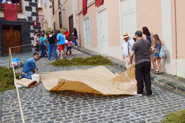 Por la mañana, los grupos preparan el spacioespacio