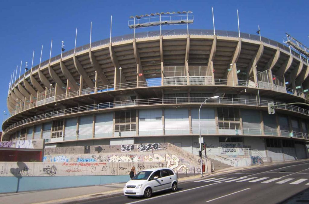 Estadio Heliodoro Rodríguez López en Santa Cruz