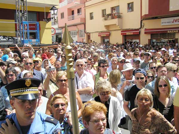 Miles de espectadores siguen la obra en directo