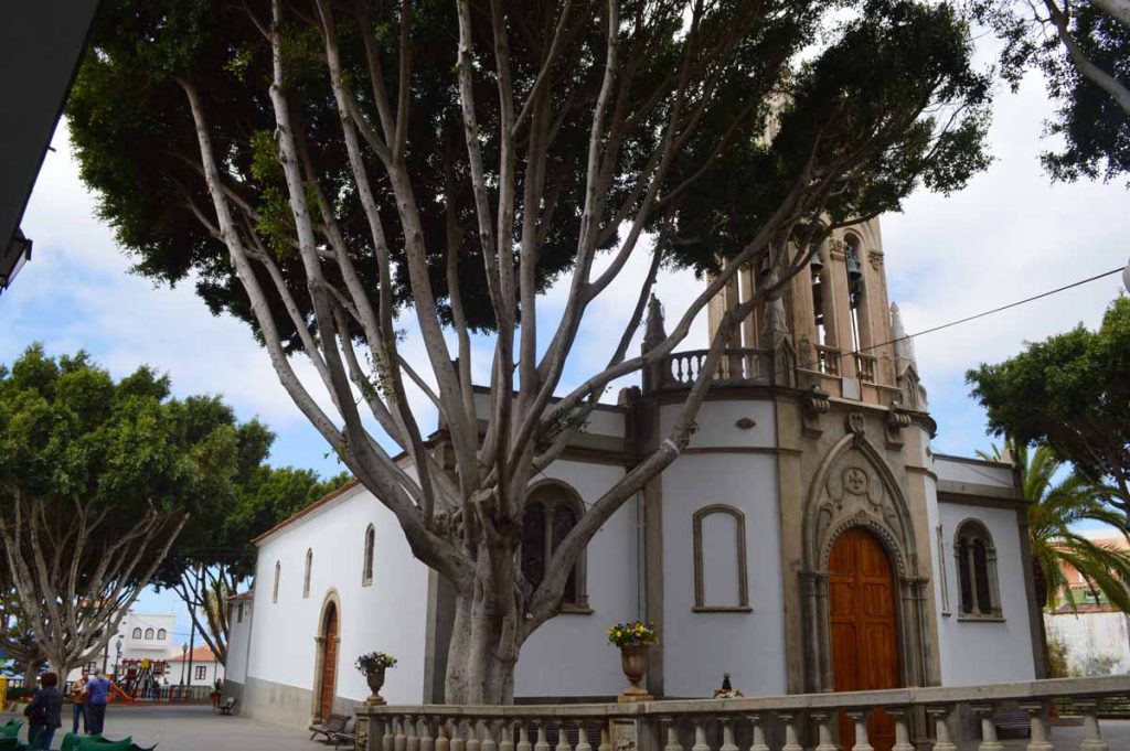 La plaza de la iglesia de Guía de Isora