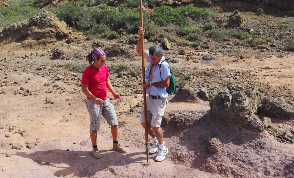 El deporte autóctono del Salto del Pastor tiene sus raíces en el día a día de los pastores de cabras