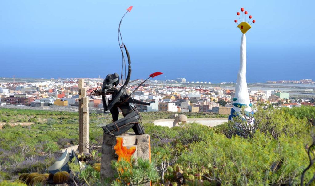 Vistas del Parque de Esculturas de Granadilla hacia el mar