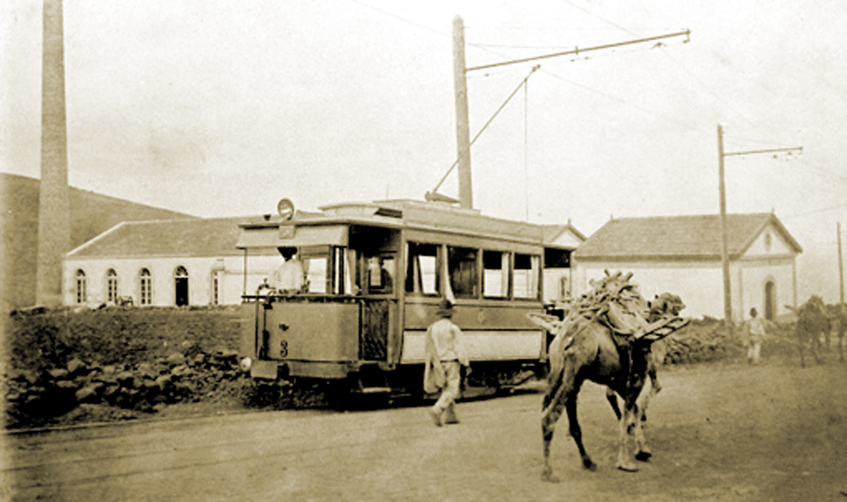 Hace décadas , el tranvía formaba parte del transporte público e Tenerife.