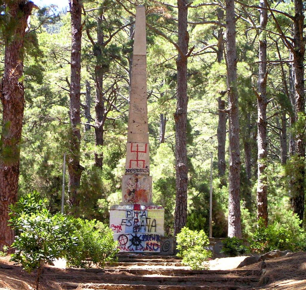 El monumento a Franco en Las Raíces