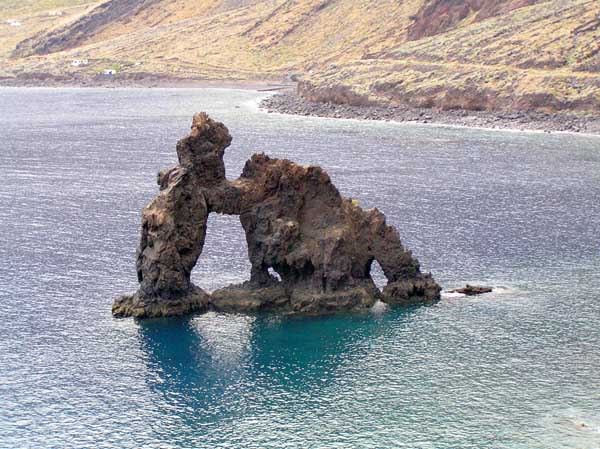 La emblemática Roca de Las Playas