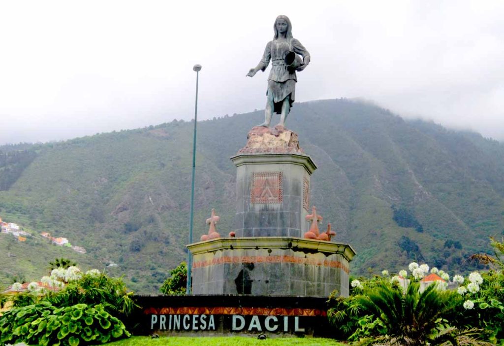 El monumento a la princesa Dácil en La Orotava