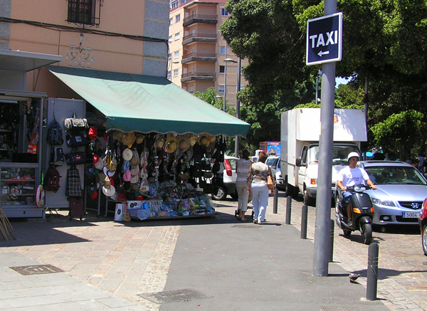 . . . exterior del mercado