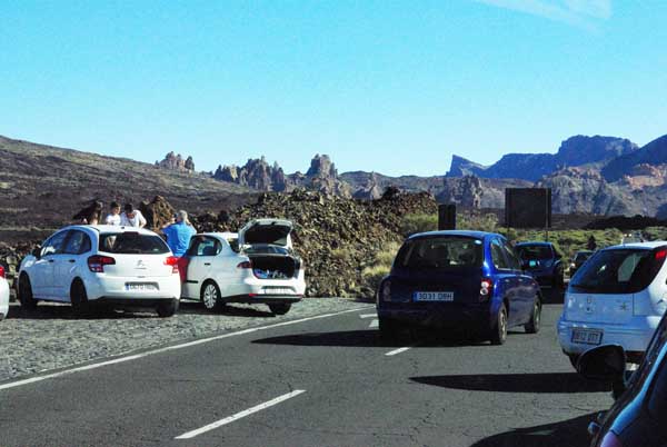 Los ciclistas no son los únicos turistas en la cumbre