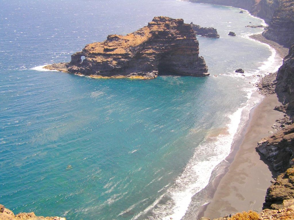 La encantadora playa de Garafia  