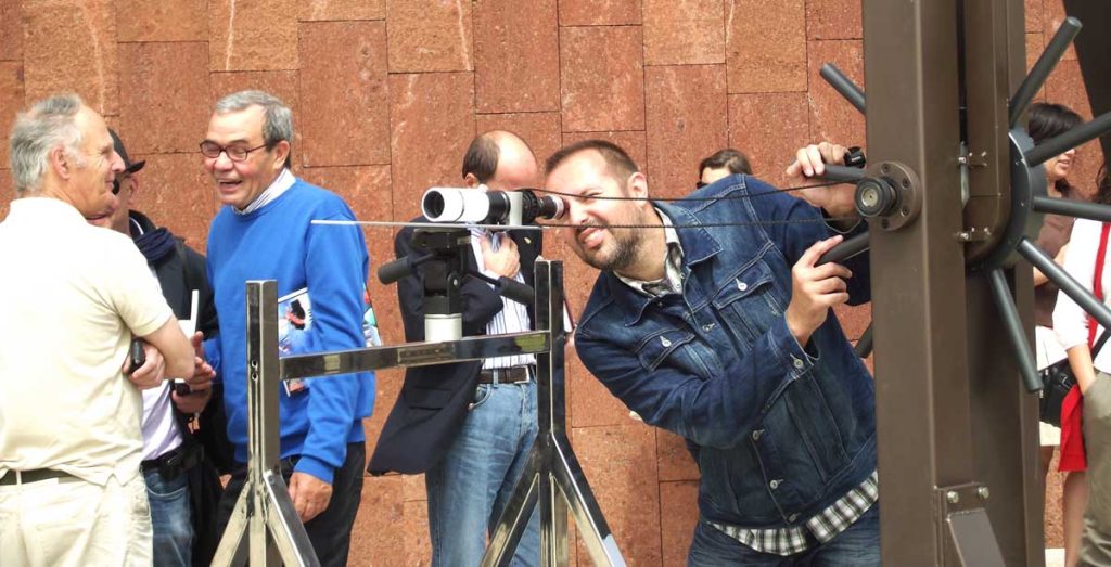 Demostración de la comunicación mediante el telégrafo óptico